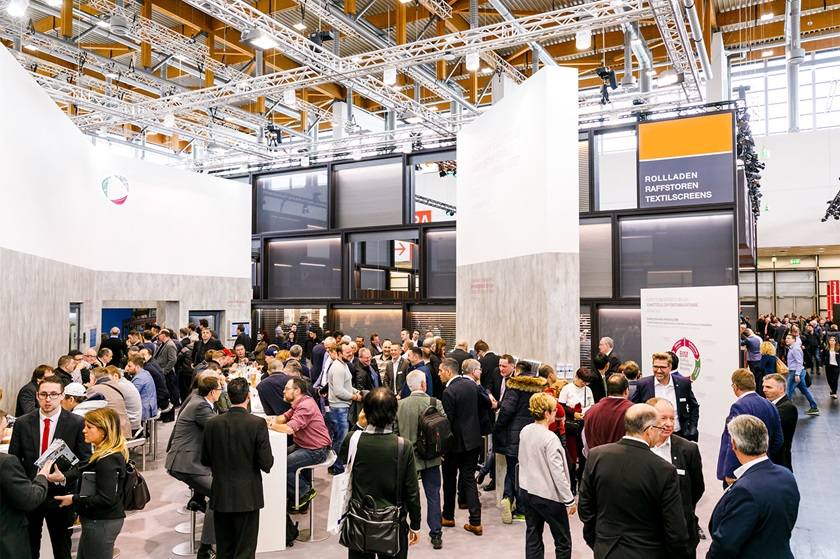 crowd exploring windows doors and facades trade exhibition - FENSTERBAU FRONTALE 2024 