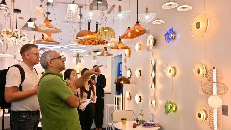 HKTDC Hong Kong International Lighting Fair (Autumn Edition) it is an imaage from the last year show.