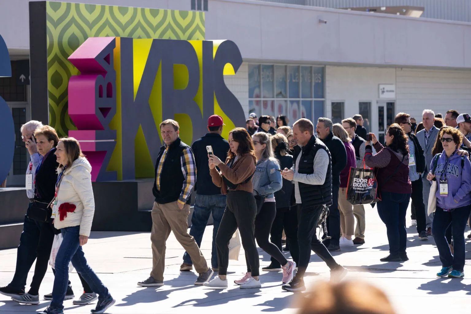 crowd gathered at KBIS - Kitchen & Bath Industry Show 2024